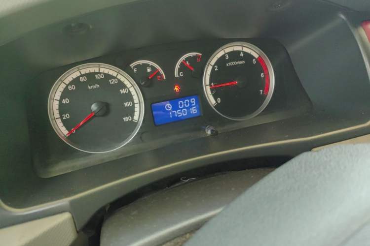 Used Foton Scenic G7 2017 2.0L Long-Wheelbase Commercial Van High Roof 2 Seats 4Q20M Instrument Cluster