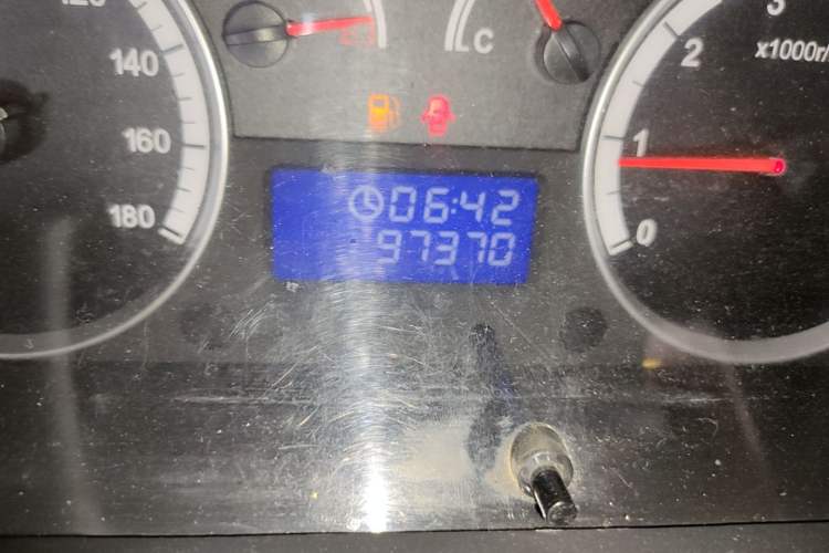 Used Foton Scenic G7  Odometer Close Up
