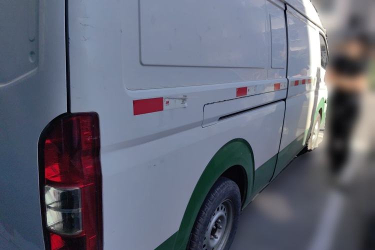 Used Foton Scenic G7 2017 2.0L Long-Wheelbase Commercial Van High Roof 2 Seats 4Q20M Rear Right 45 Deg