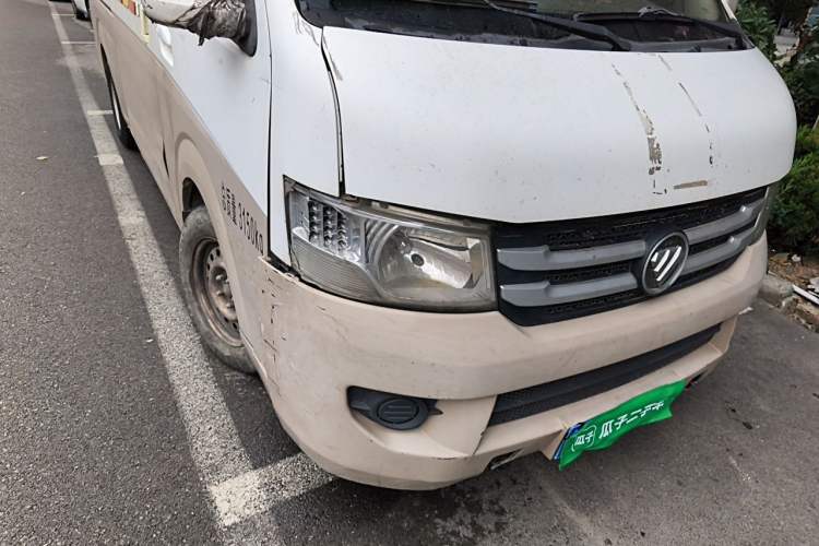 Used Foton Scenic G7 2017 2.0L Long-Wheelbase Commercial Van High Roof 2 Seats 4Q20M Right Front Headlight