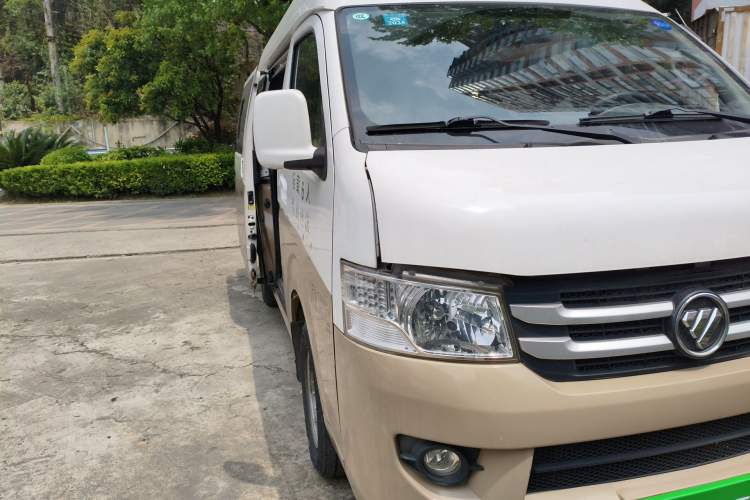 Used Foton Scenic G7 2017 2.0L Short-Wheelbase Commercial Van High Roof 6-Seater 4Q20M Right Front Headlight