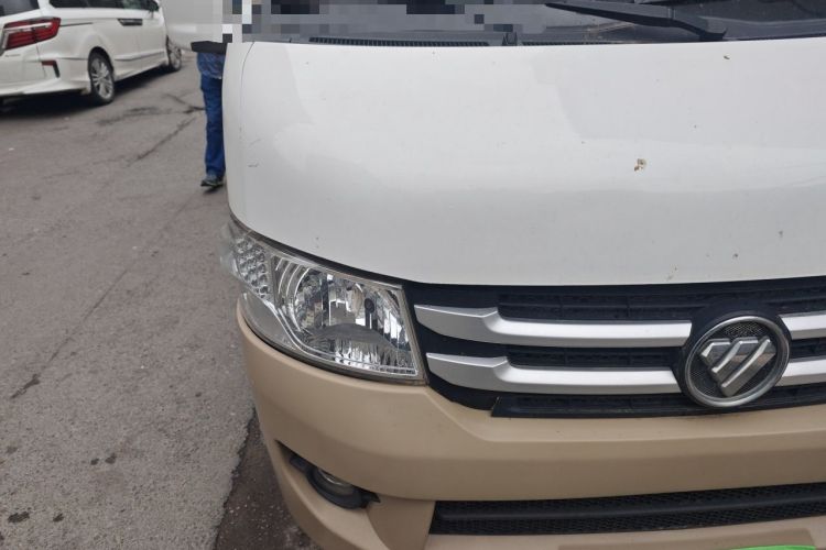 Used Foton Scenic G7 2017 2.0L Long-Wheelbase Commercial Van High Roof 2 Seats 4Q20M Right Front Headlight