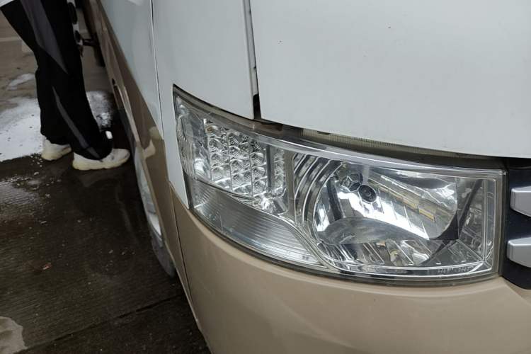 Used Foton Scenic G7  Right Front Headlight