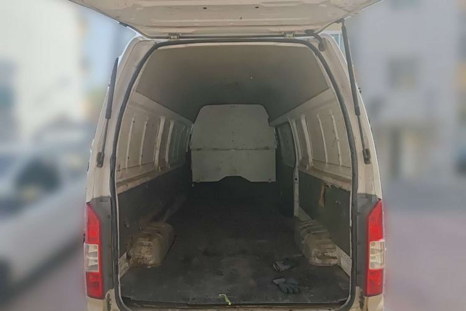 Used Foton Scenic G7 2017 2.0L Long-Wheelbase Commercial Van High Roof 2 Seats 4Q20M Trunk