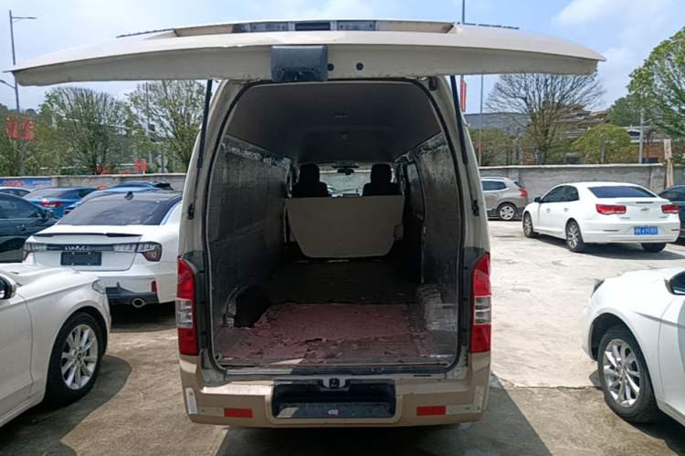 Used Foton Scenic G7 2017 2.0L Long-Wheelbase Commercial Van High Roof 2 Seats 4Q20M Trunk