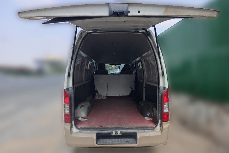 Used Foton Scenic G7 2017 2.0L Short-Wheelbase Commercial Van High-Roof 2-Seater 4Q20M Trunk