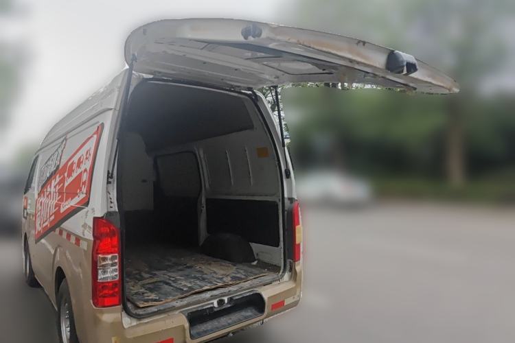 Used Foton Scenic G7 2017 2.0L Short-Wheelbase Commercial Van High-Roof 2-Seater 4Q20M Trunk