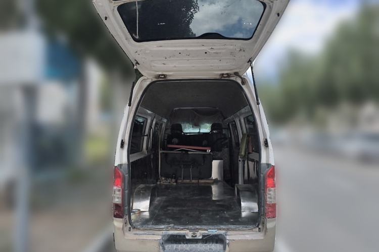 Used Foton Scenic G7 2017 2.0L Long-Wheelbase Commercial Van High Roof 6-Seater 4Q20M Trunk