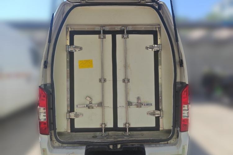 Used Foton Scenic G7 2017 2.0L Long-Wheelbase Commercial Van High Roof 2 Seats 4Q20M Trunk