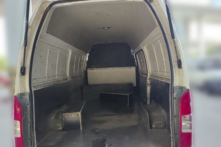 Used Foton Scenic G7 2017 2.0L Long-Wheelbase Commercial Van High Roof 2 Seats 4Q20M Trunk