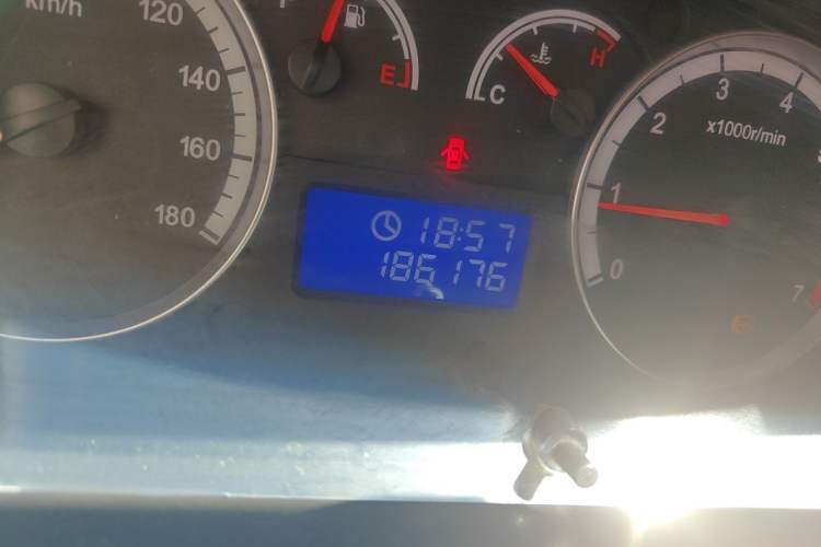 Used Foton Scenic G7  Odometer Close Up