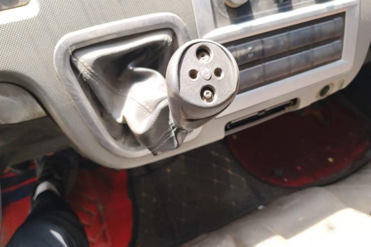 Used Foton Scenic G7  Gear Lever