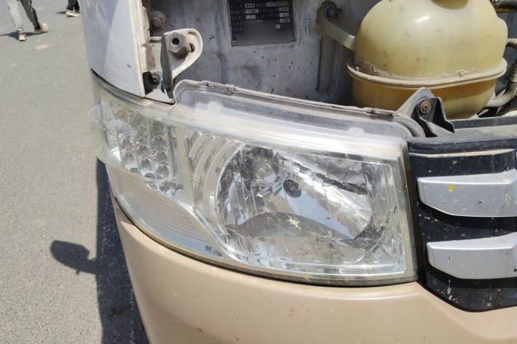 Used Foton Scenic G7  Right Front Headlight