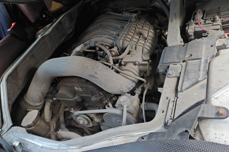 Used Foton Scenic G7  Engine Bay