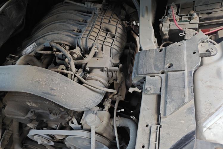 Used Foton Scenic G7  Engine Bay Left