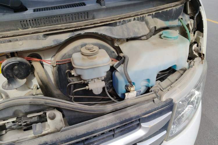 Used Foton Scenic G7  Engine Bay Left