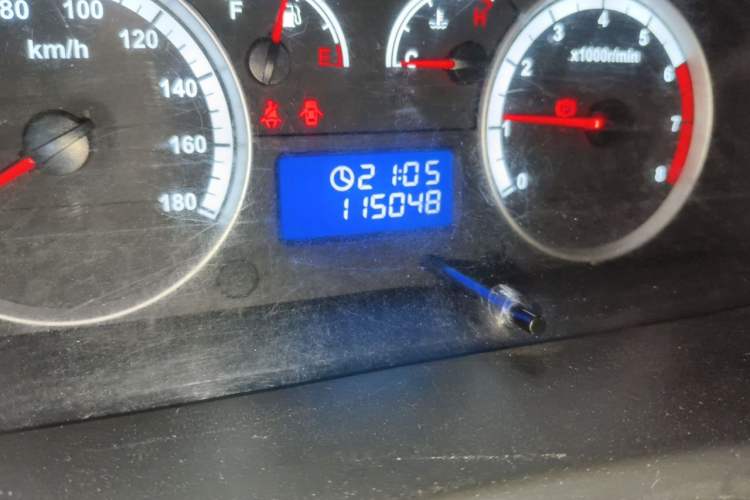 Used Foton Scenic G7 2019 2.4L Long Wheelbase High-Roof 2-Seater China VI 4K22D4M Odometer Close Up