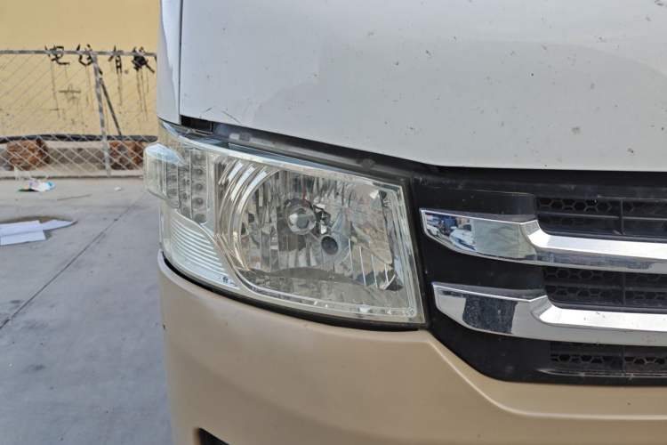 Used Foton Scenic G7  Right Front Headlight