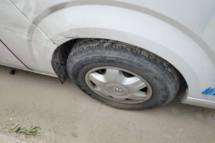Used Foton Scenic G7 2019 2.4L Long Wheelbase High-Roof 2-Seater China VI 4K22D4M Right Front Wheel Hub