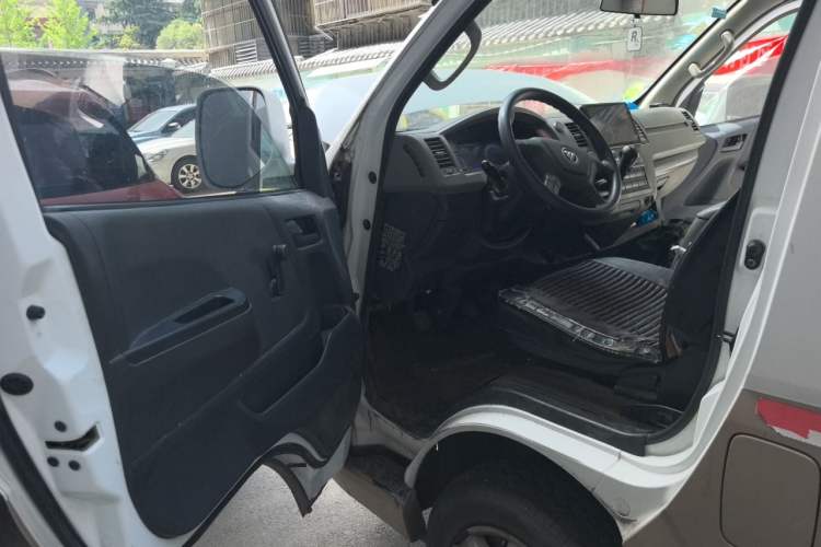 Used Foton Scenic G7 2020 2.4L Commercial Version Short Wheelbase Flat-Top 2-Seater Van China VI Emission Standard 4K22D4M Driver Seat