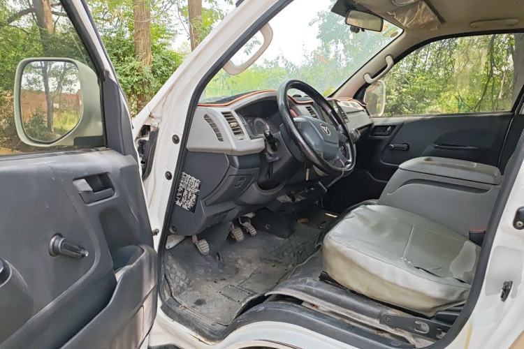 Used Foton Scenic G7 2020 2.4L Commercial Version Long Wheelbase High-Roof 4-Seater Van China VI Emission Standard Model 4K22D4M Driver Seat