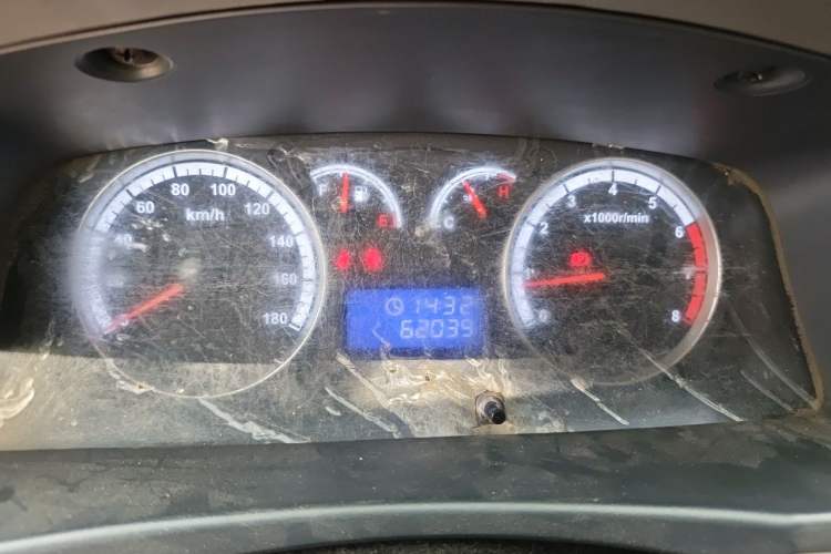 Used Foton Scenic G7 2020 2.4L Commercial Version Long Wheelbase High-Roof 4-Seater Van China VI Emission Standard Model 4K22D4M Instrument Cluster