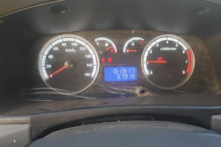 Used Foton Scenic G7 2020 2.4L Commercial Version Long Wheelbase High-Roof 2-Seat Van China VI Emission Standard 4K22D4M Instrument Cluster