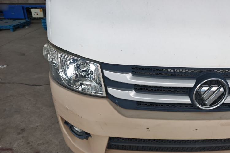 Used Foton Scenic G7 2020 2.4L Commercial Version Long Wheelbase High-Roof 4-Seater Van China VI Emission Standard Model 4K22D4M Right Front Headlight