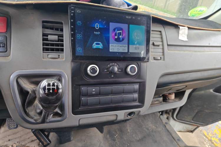 Used Foton Scenic G7 2020 2.4L Commercial Version Long Wheelbase High-Roof 2-Seat Van China VI Emission Standard 4K22D4M Audio And AC Panel