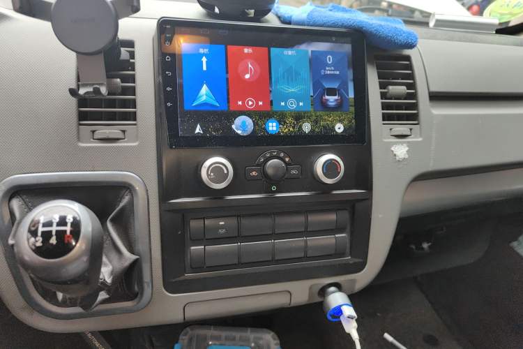 Used Foton Scenic G7 2020 2.4L Commercial Version Long Wheelbase High-Roof 6-Seater Business Vehicle China VI Emission Standard Model 4K22D4M Audio And AC Panel