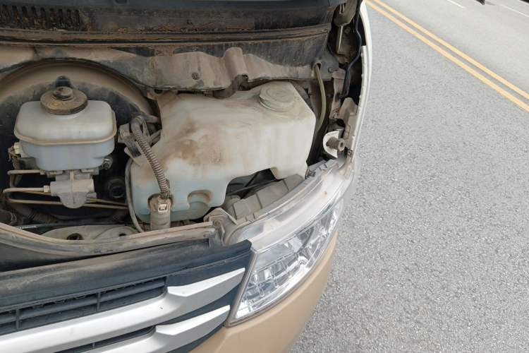 Used Foton Scenic G7  Engine Bay Left