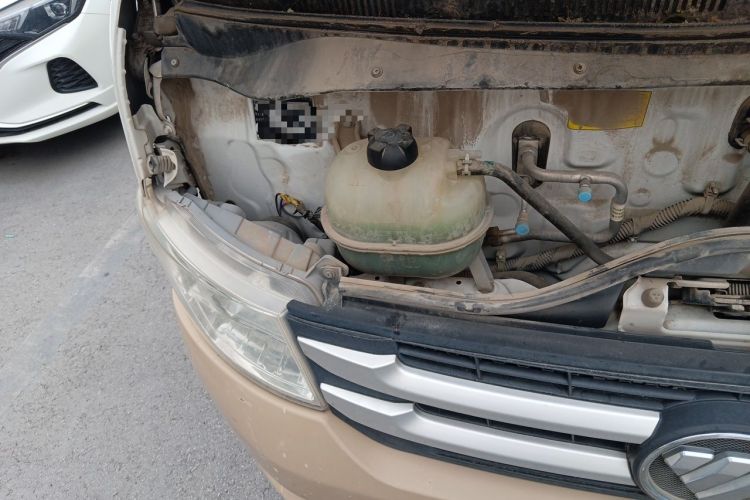 Used Foton Scenic G7  Engine Bay Right