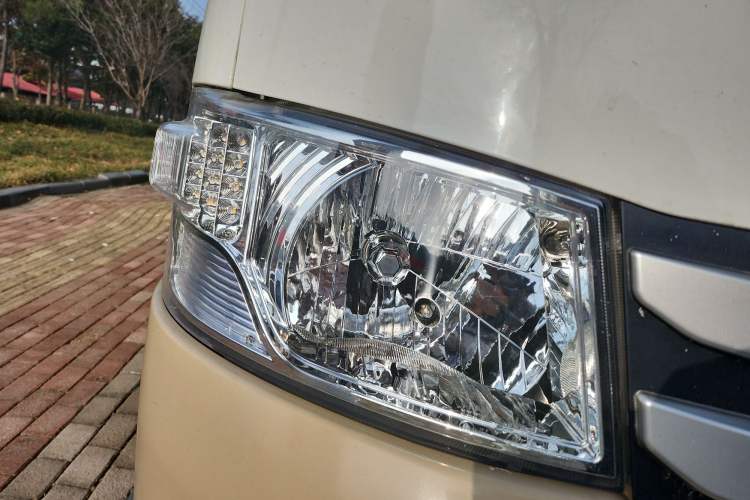 Used Foton Scenic G7 2020 2.4L Commercial Version Long Wheelbase High-Roof 5-Seater Van China VI Emission Standard 4K22D4M Exterior 6