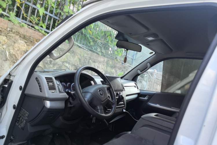 Used Foton Scenic G7 2020 2.4L Commercial Version Long Wheelbase High-Roof 2-Seat Van China VI Emission Standard 4K22D4M Headliner