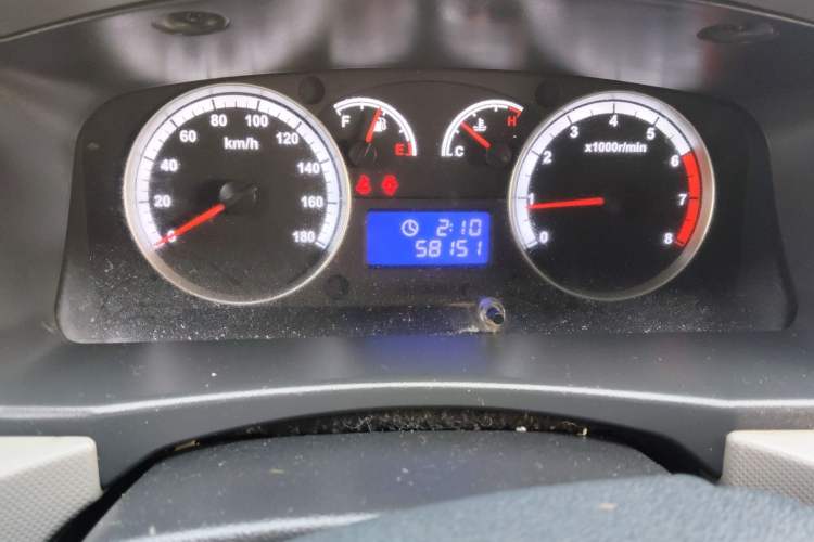 Used Foton Scenic G7 2020 2.4L Commercial Version Long Wheelbase High-Roof 6-Seater Business Vehicle China VI Emission Standard Model 4K22D4M Odometer Close Up