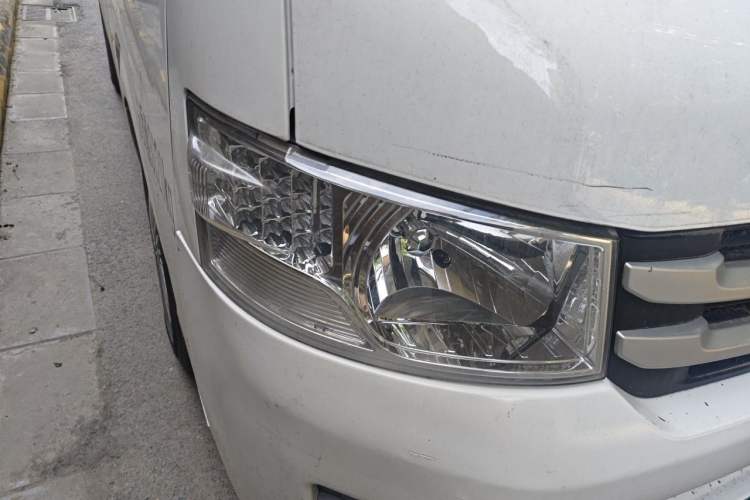 Used Foton Scenic G7 2020 2.4L Commercial Version Short Wheelbase Flat-Top 2-Seater Van China VI Emission Standard 4K22D4M Right Front Headlight