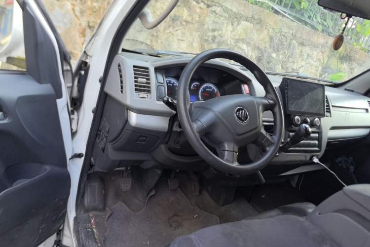 Used Foton Scenic G7 2020 2.4L Commercial Version Long Wheelbase High-Roof 2-Seat Van China VI Emission Standard 4K22D4M Steering Wheel