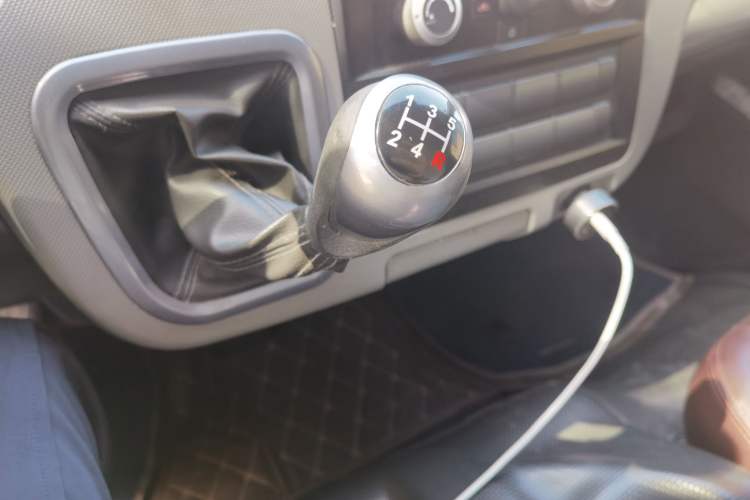 Used Foton Scenic G7 2021 2.4L Gasoline Commercial Version Long Wheelbase High-Roof 2-Seat Van 4K22D4M Gear Lever