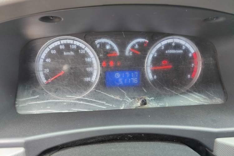 Used Foton Scenic G7  Odometer Close Up
