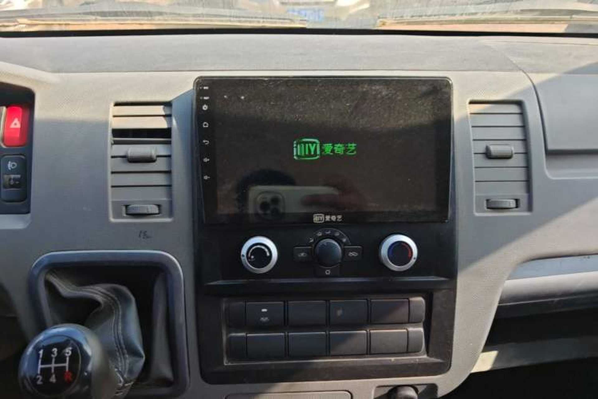 Used Foton Scenic G7 2021 2.4L Gasoline Commercial Version Long Wheelbase High-Roof 2-Seat Van 4K22D4M Audio And AC Panel