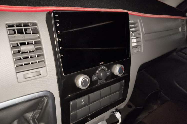 Used Foton Scenic G7 2021 2.4L Gasoline Commercial Version Long Wheelbase High-Roof 2-Seat Van 4K22D4M Audio And AC Panel