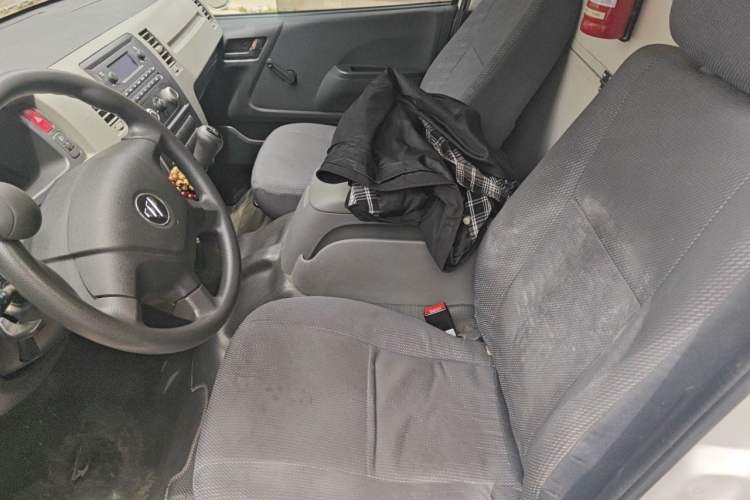 Used Foton Scenic G7 2021 2.4L Gasoline Commercial Version Short Wheelbase High-Roof 2-Seat Van 4K22D4M Driver Seat