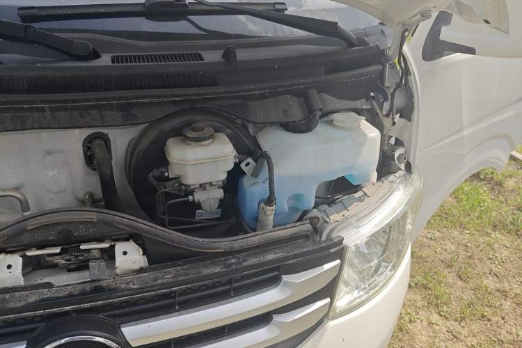 Used Foton Scenic G7  Engine Bay Left