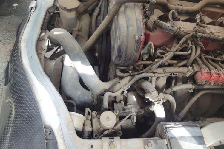 Used Foton Scenic G7 2021 2.4L Gasoline Commercial Version Long Wheelbase High Roof 4-Seater Van – 4K22D4M Engine Bay Right