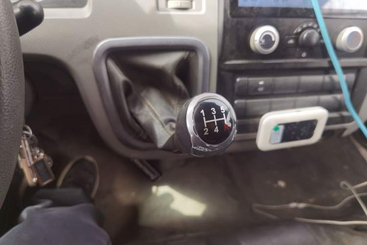Used Foton Scenic G7 2021 2.4L Gasoline Commercial Version Long Wheelbase High Roof 4-Seater Van – 4K22D4M Gear Lever