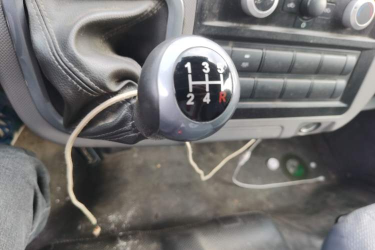 Used Foton Scenic G7 2021 2.4L Gasoline Commercial Version Long Wheelbase High-Roof 2-Seat Van 4K22D4M Gear Lever