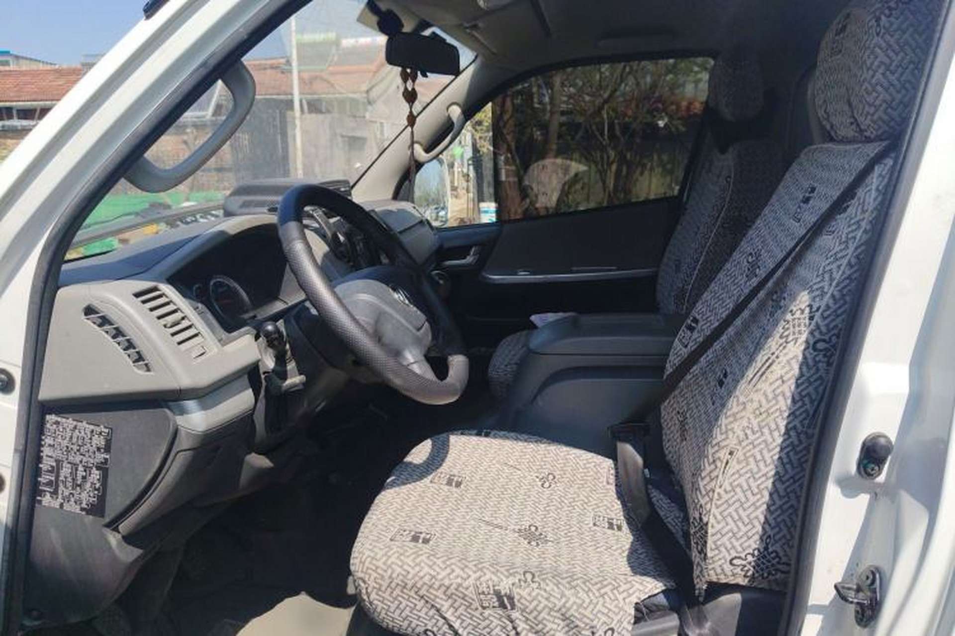 Used Foton Scenic G7 2021 2.4L Gasoline Commercial & Travel Version Long Wheelbase High-Roof 10-Seater Bus 4K22D4M Left Front Seat