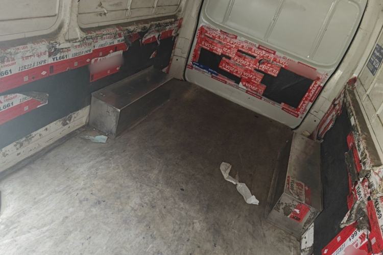 Used Foton Scenic G7 2021 2.4L Gasoline Commercial Version Short Wheelbase High-Roof 2-Seat Van 4K22D4M Left Rear Seat