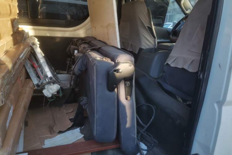 Used Foton Scenic G7 2021 2.4L Gasoline Commercial Version Long Wheelbase High-Roof 5-Seater Van 4K22D4M Left Rear Seat