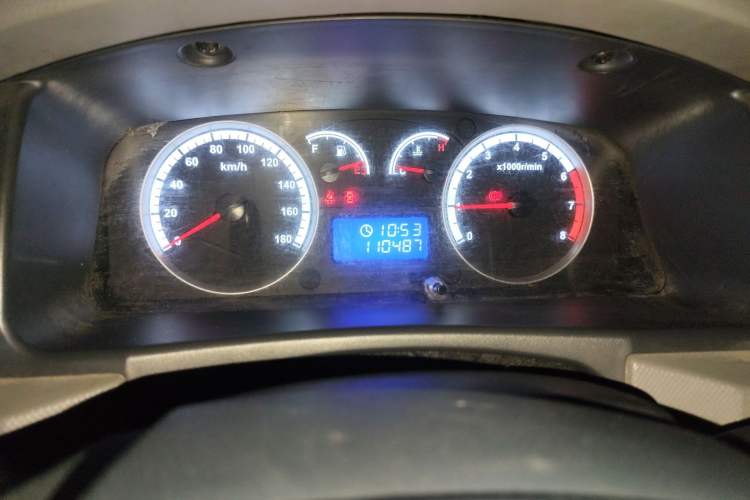 Used Foton Scenic G7 2021 2.4L Gasoline Commercial Version Long Wheelbase High-Roof 5-Seater Van 4K22D4M Odometer Close Up